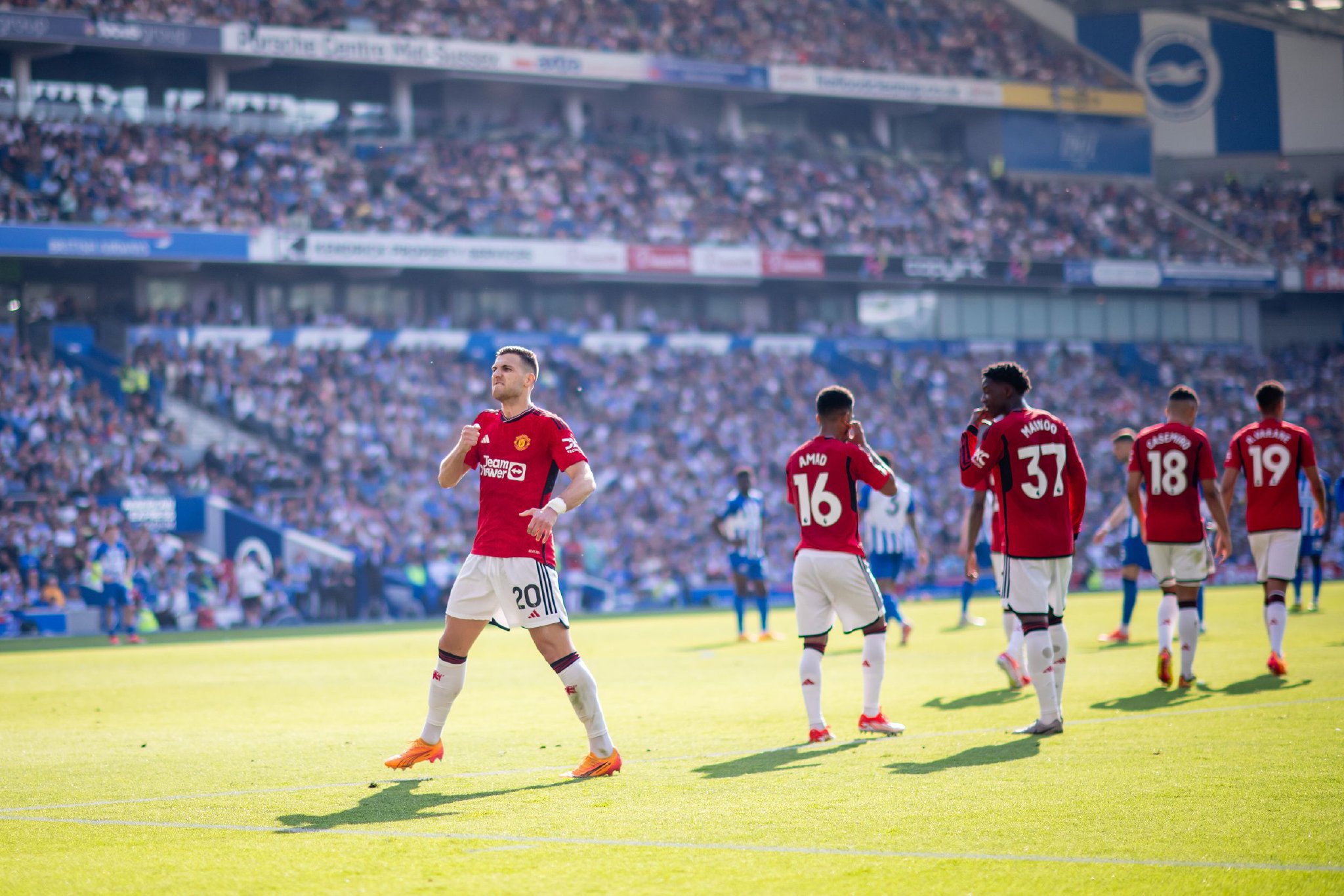 之间这样的 之间这样的