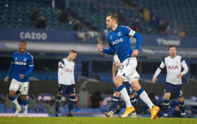 也增强了球 也增强了球